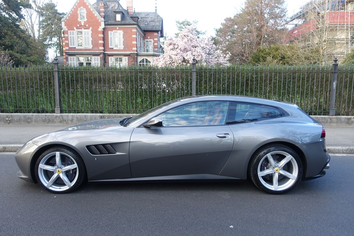 Ferrari GTC4 Lusso