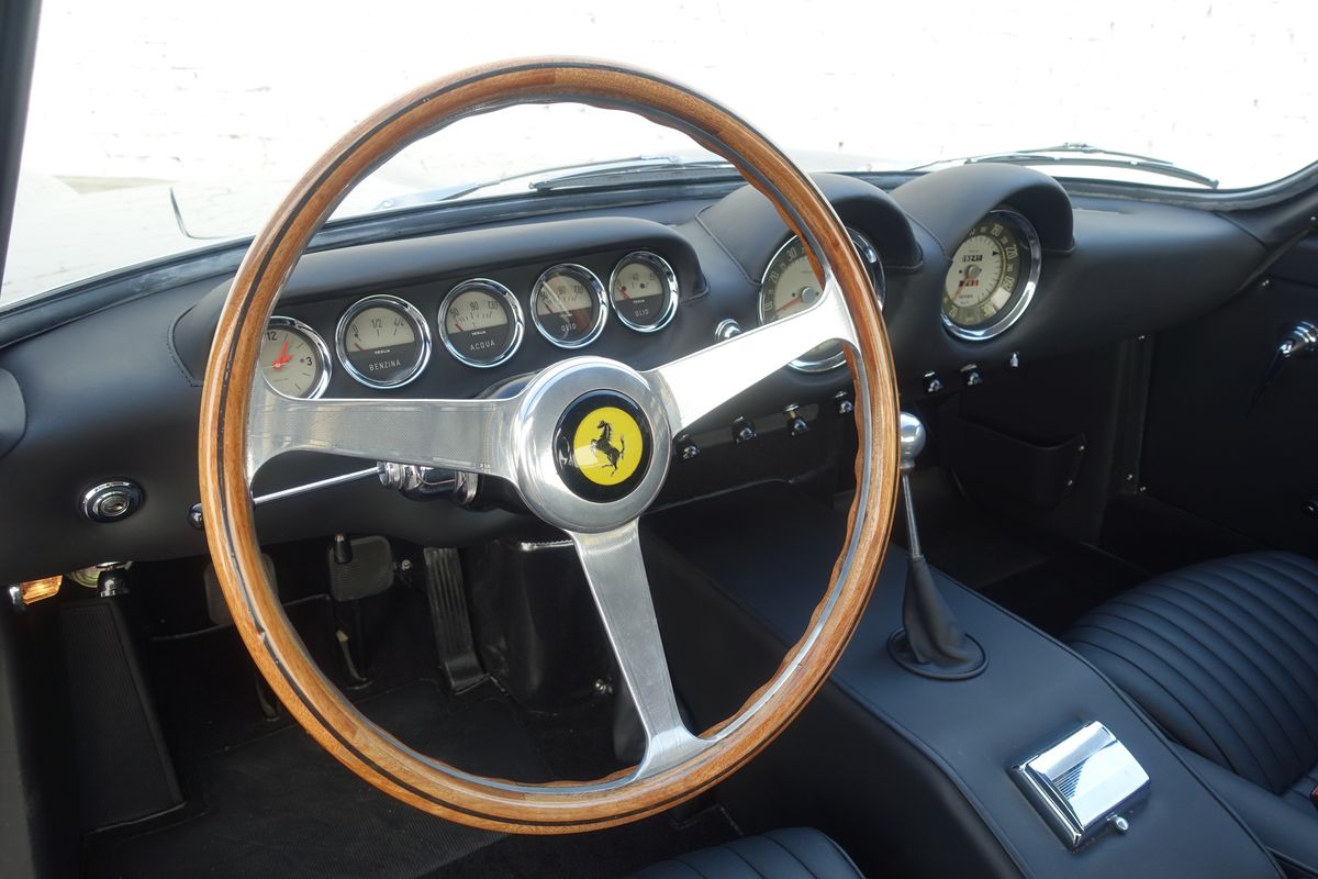 Ferrari 250 GT Lusso