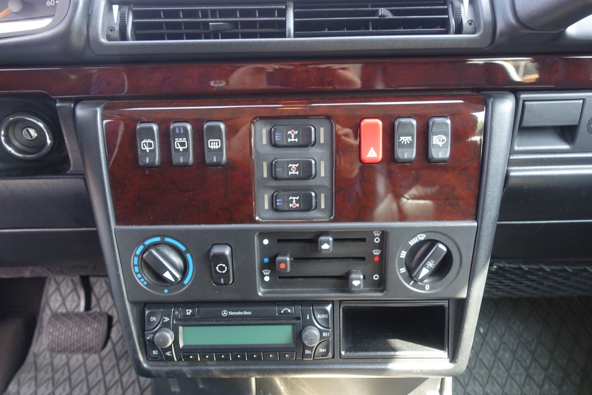 Mercedes-Benz G 500