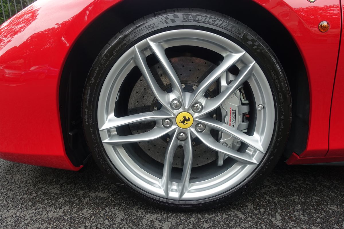 Ferrari 488 Spider