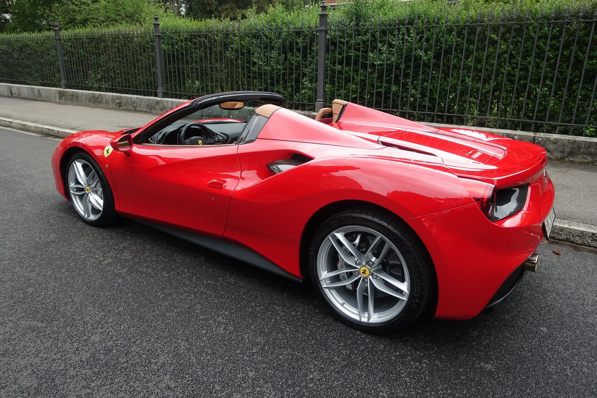 Ferrari 488 Spider