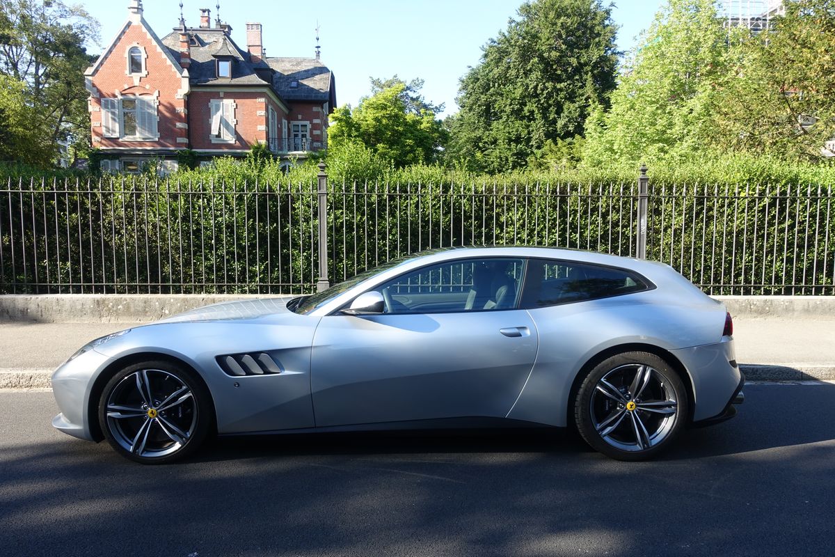 Ferrari GTC4 Lusso