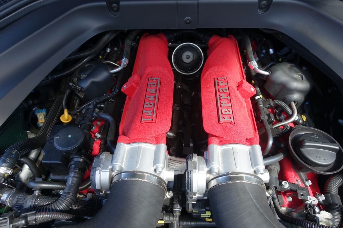 Ferrari California T