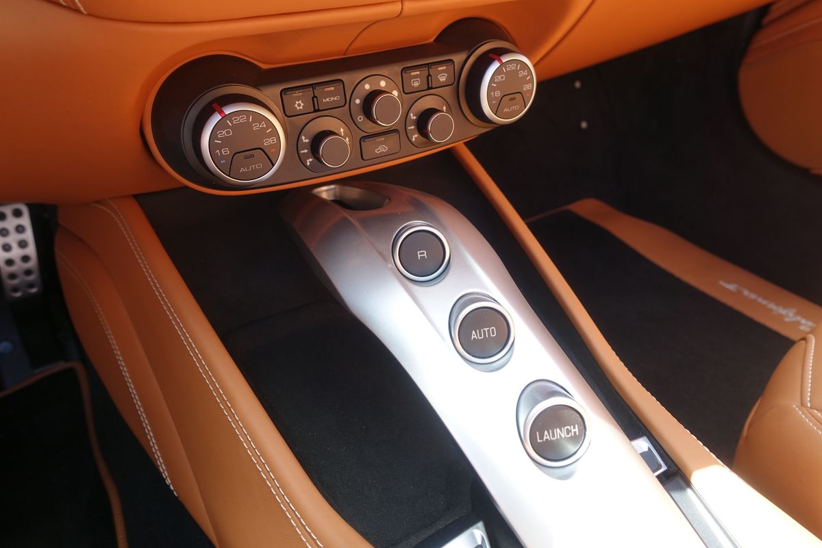 Ferrari California T