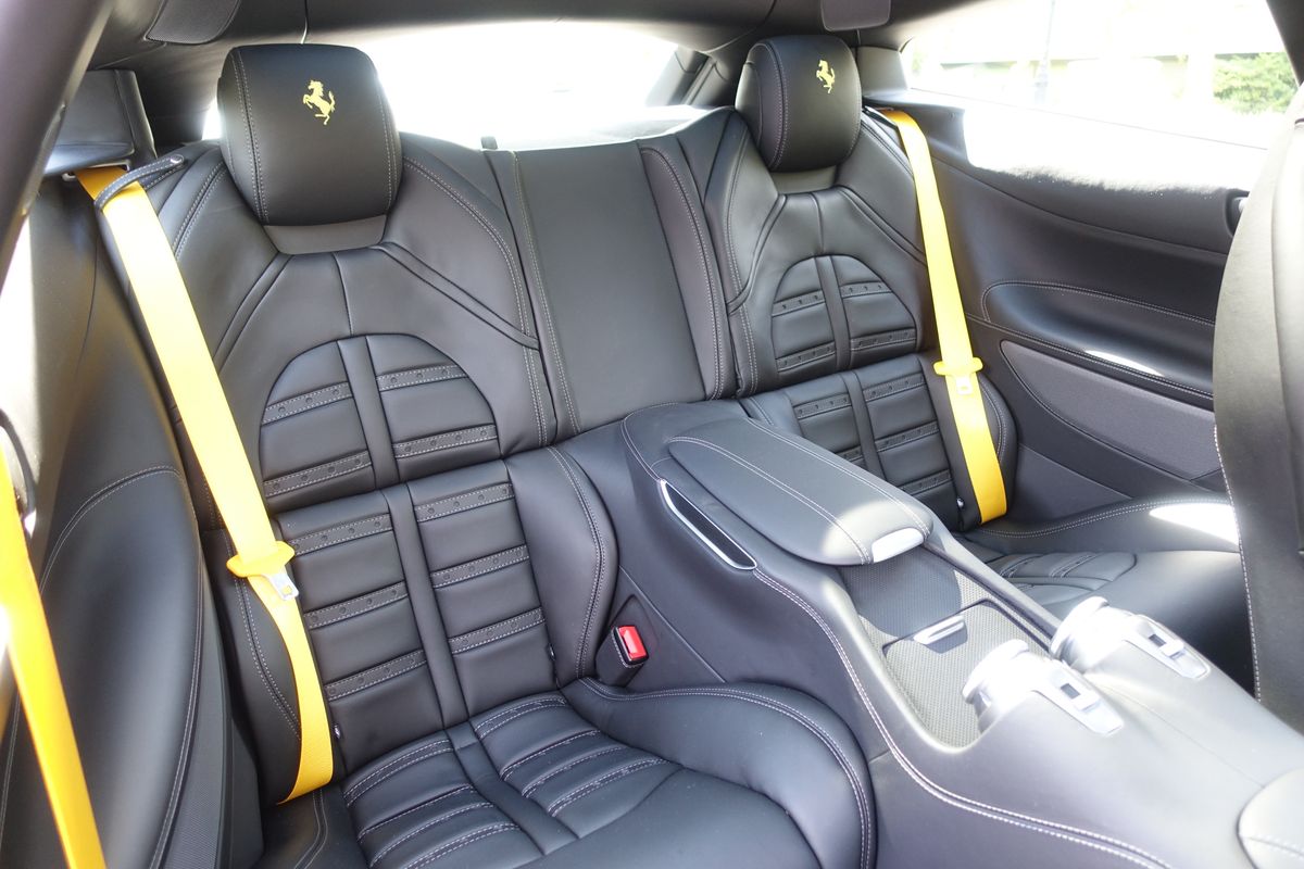 Ferrari GTC4 Lusso T