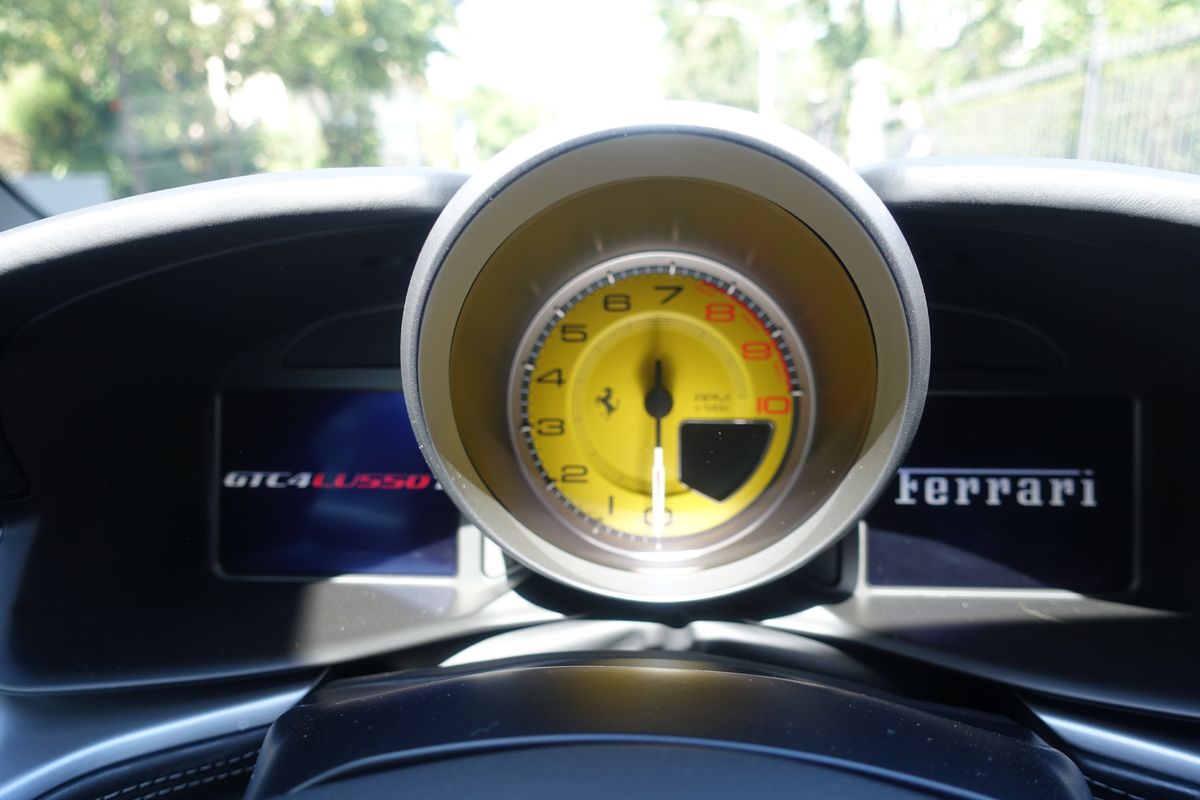 Ferrari GTC4 Lusso T