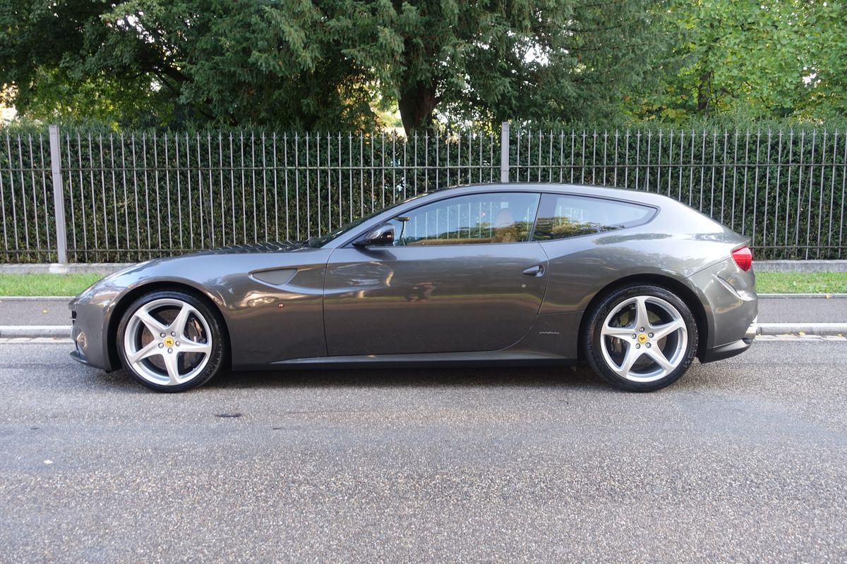 Ferrari FF
