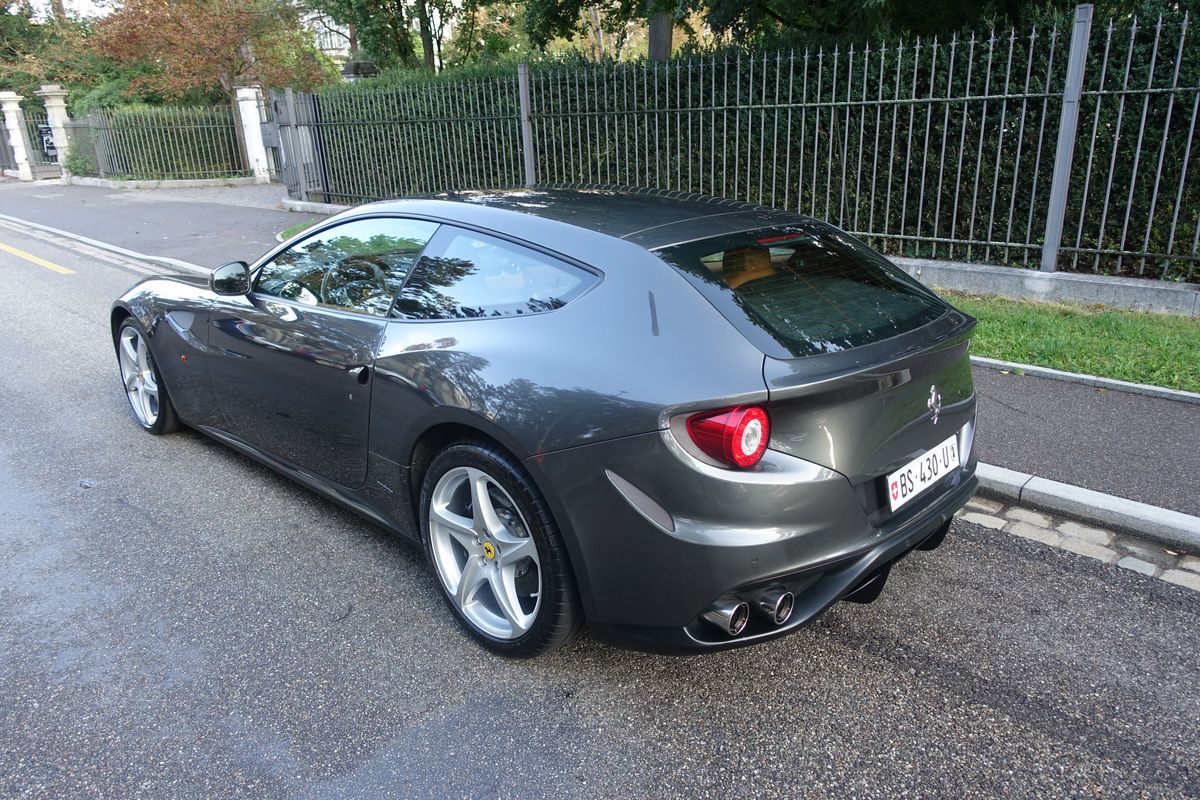 Ferrari FF