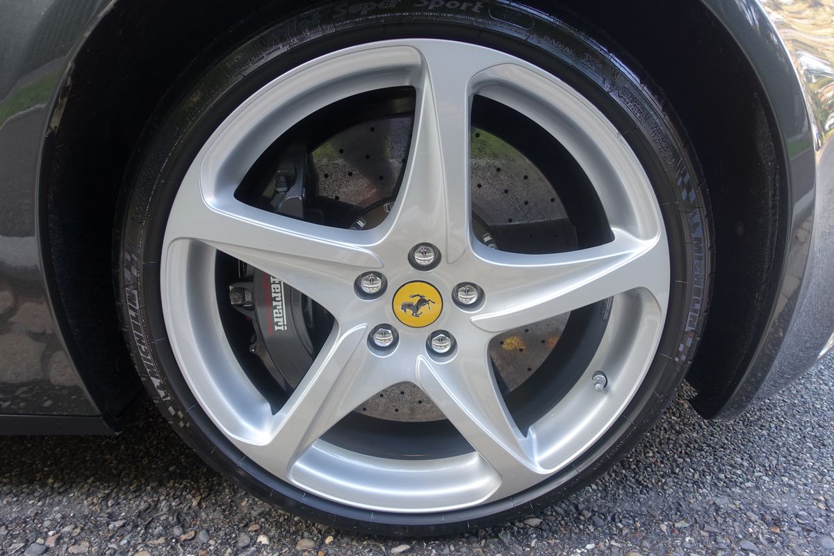 Ferrari FF