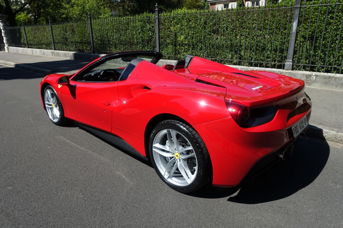 Ferrari 488 Spider