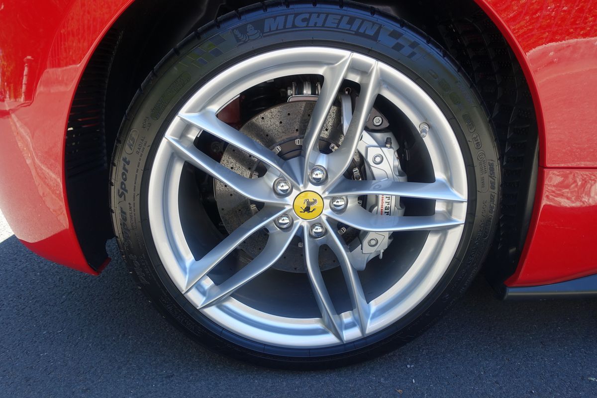 Ferrari 488 Spider