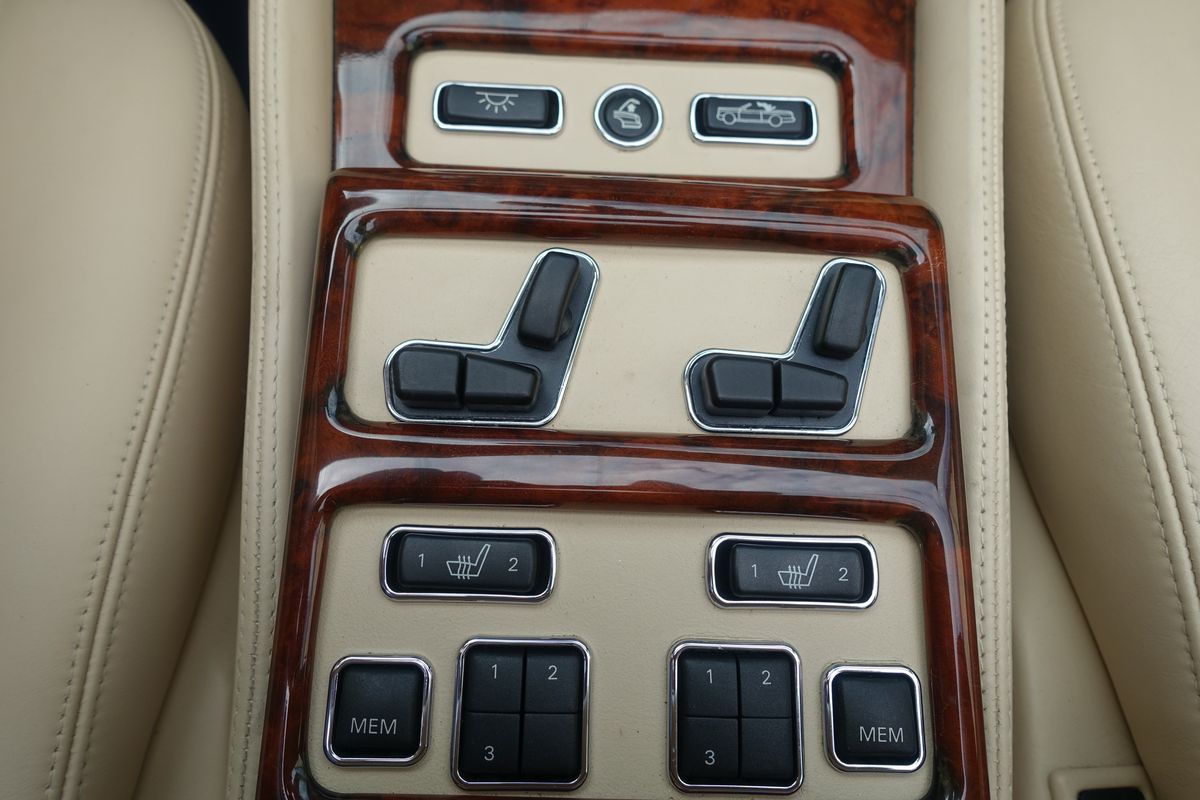 Rolls-Royce Corniche