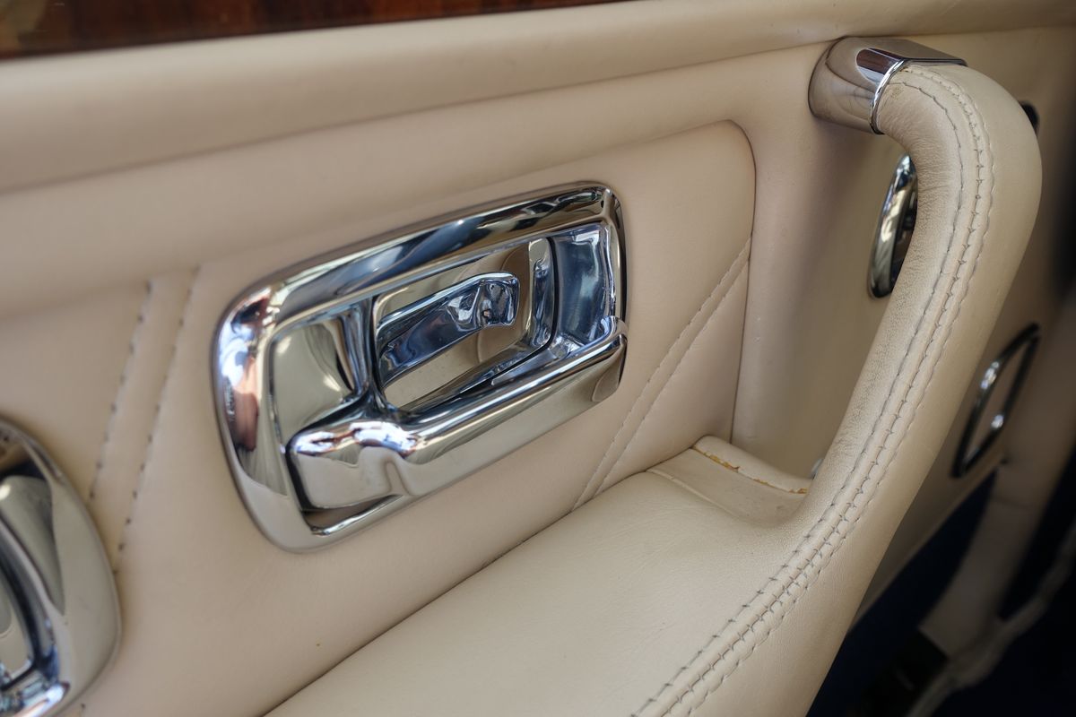 Rolls-Royce Corniche