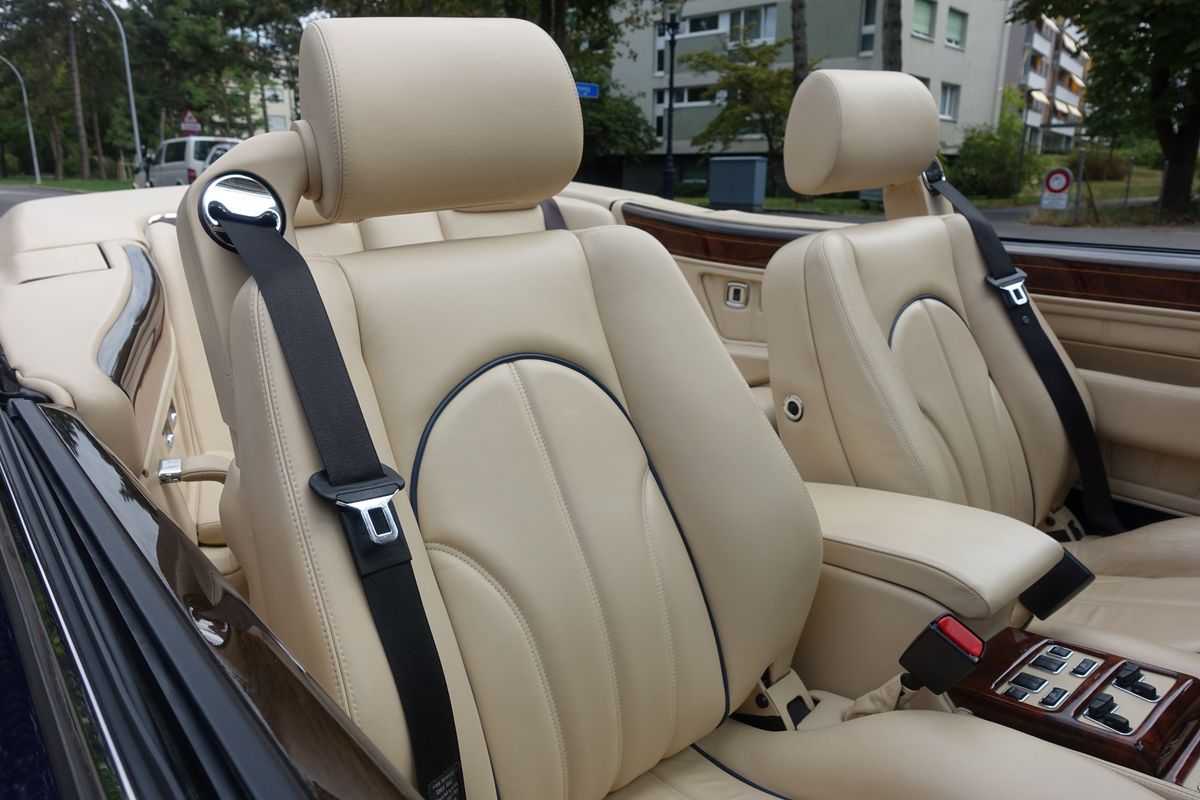 Rolls-Royce Corniche