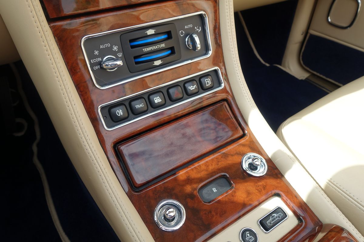Rolls-Royce Corniche