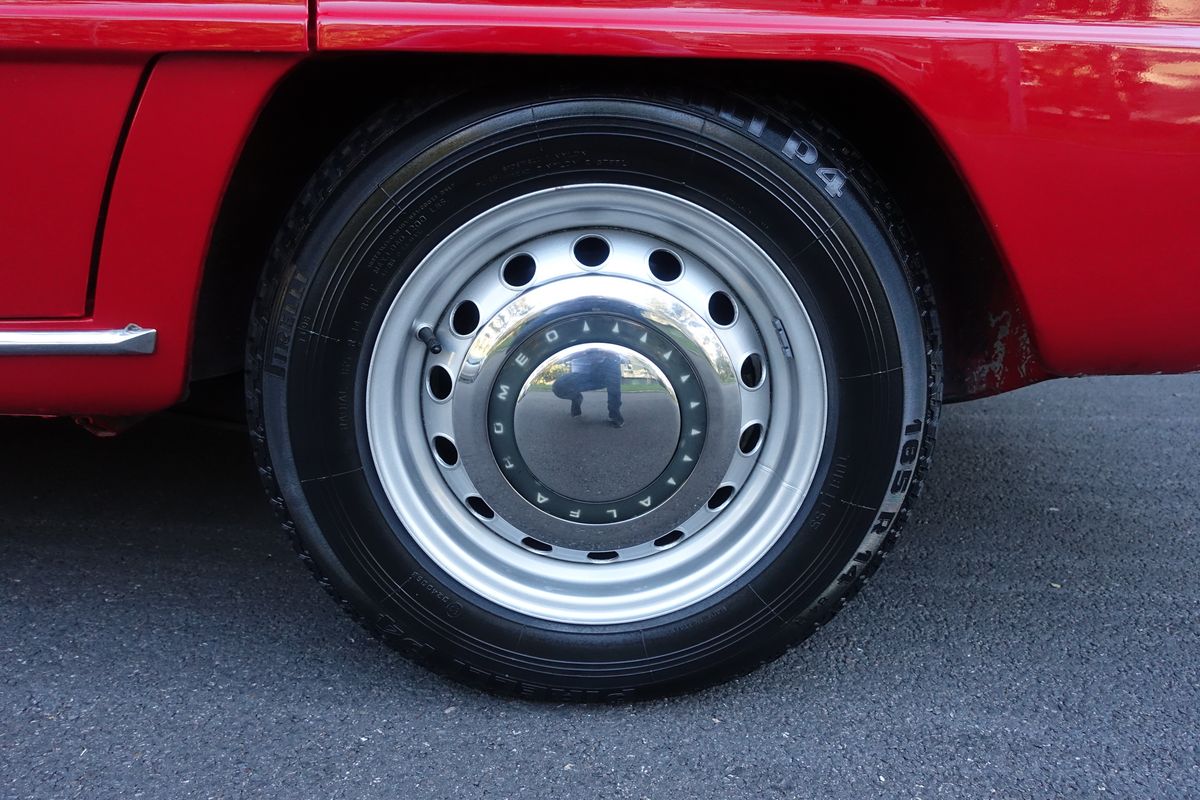 Alfa Romeo Giulia 1600 Super