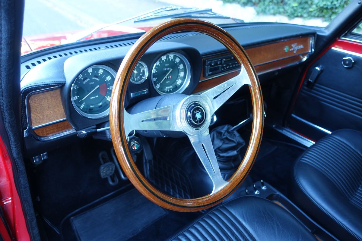 Alfa Romeo Giulia 1600 Super