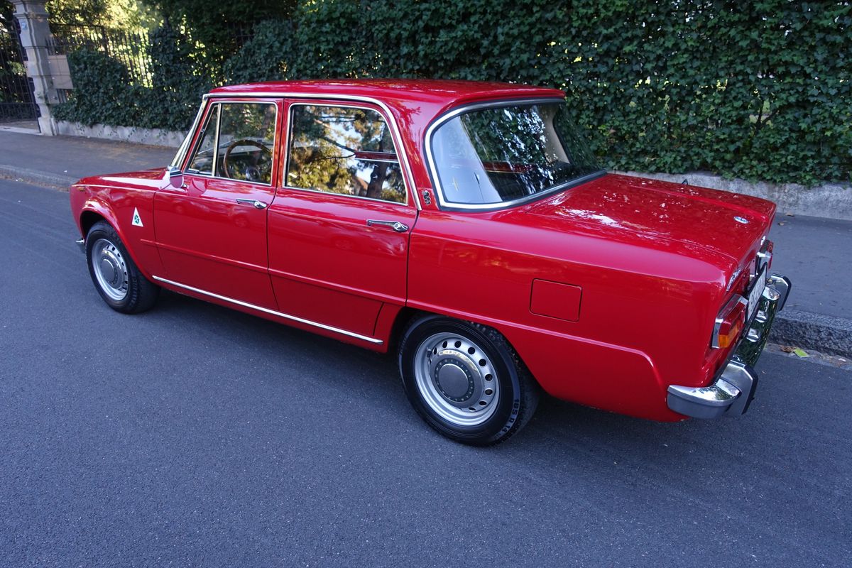 Alfa Romeo Giulia 1600 Super