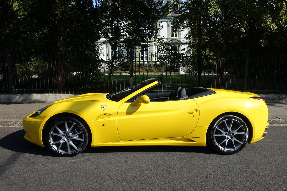 Ferrari California