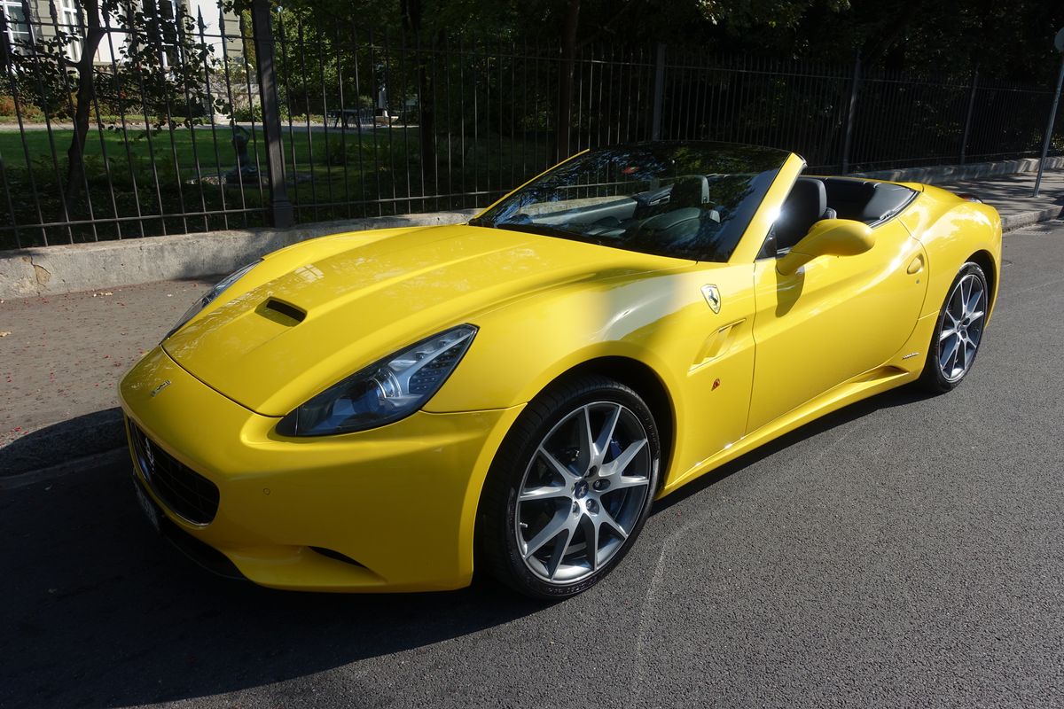 Ferrari California