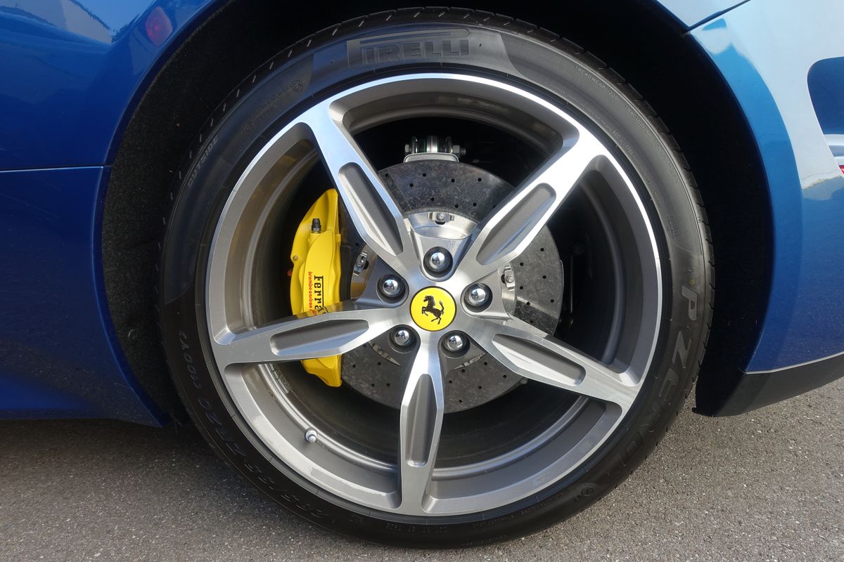 Ferrari California T
