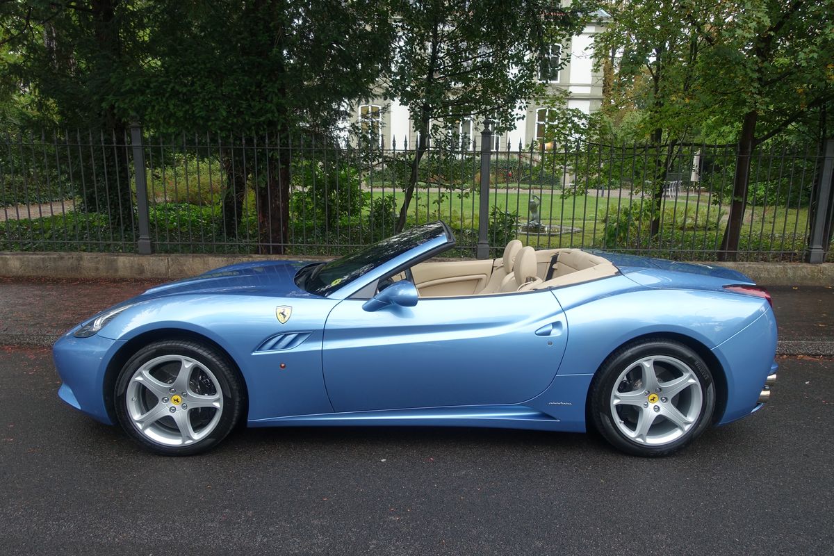 Ferrari California