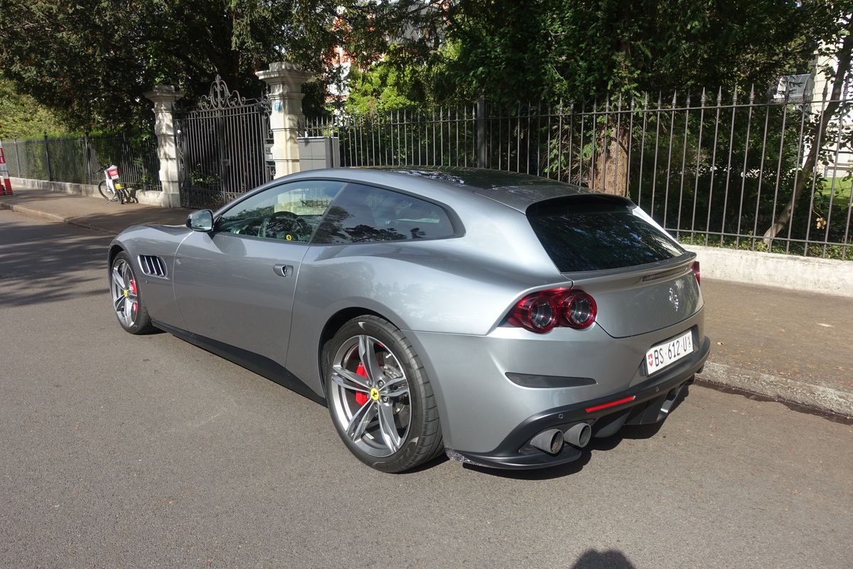 Ferrari GTC4 Lusso