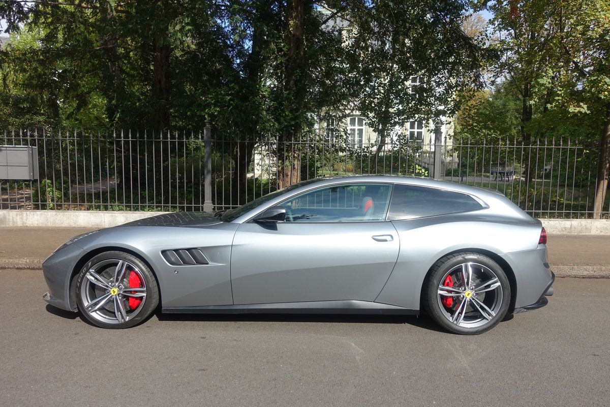 Ferrari GTC4 Lusso
