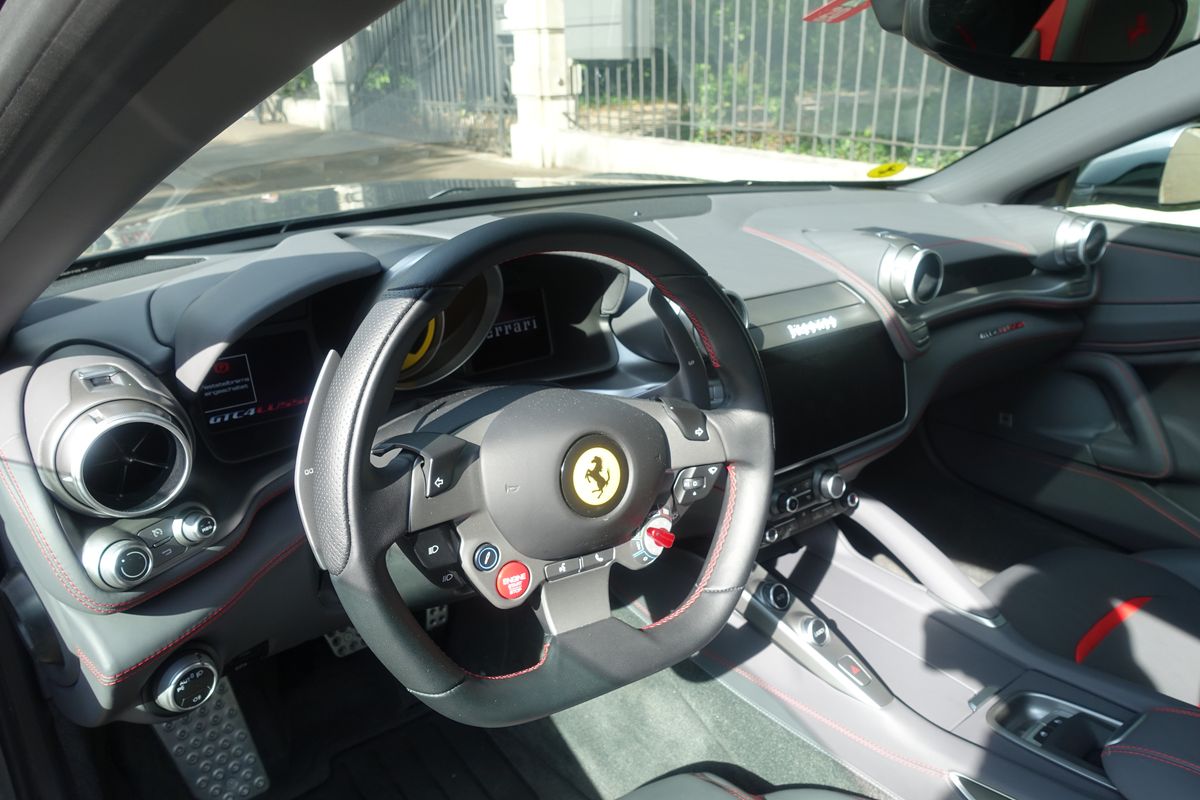 Ferrari GTC4 Lusso