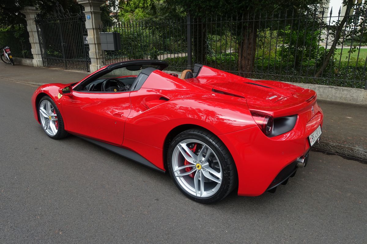 Ferrari 488 Spider