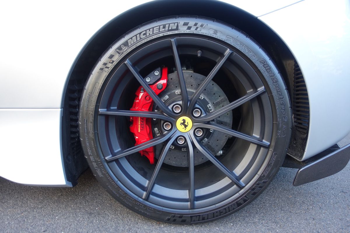 Ferrari 488 Pista