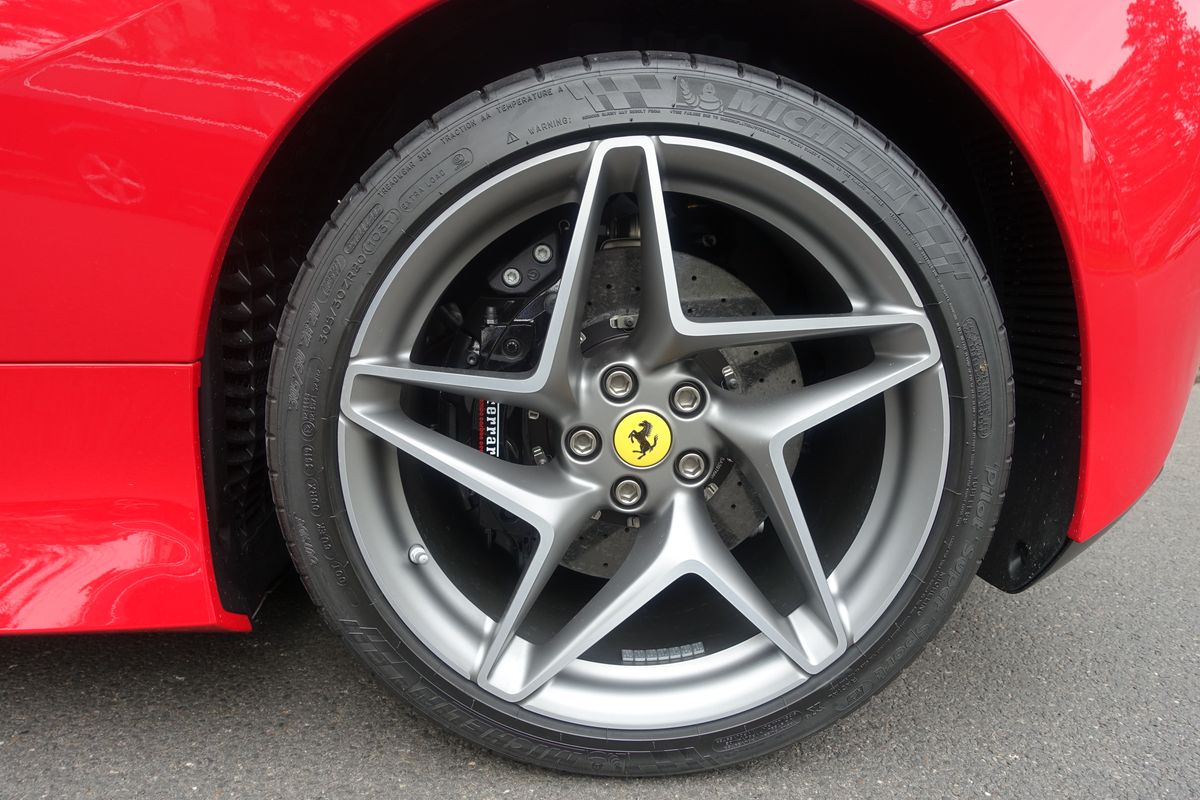 Ferrari F8 Tributo