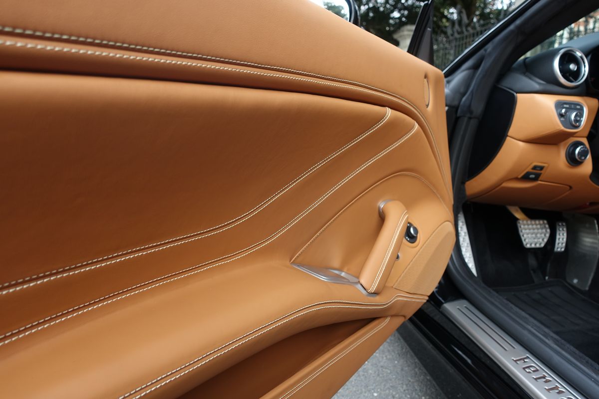 Ferrari California T