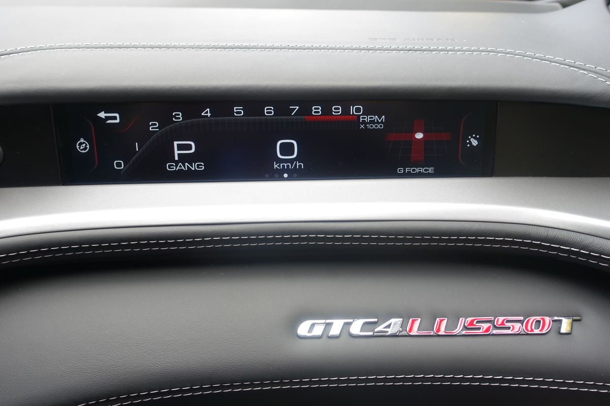 Ferrari GTC4 Lusso T