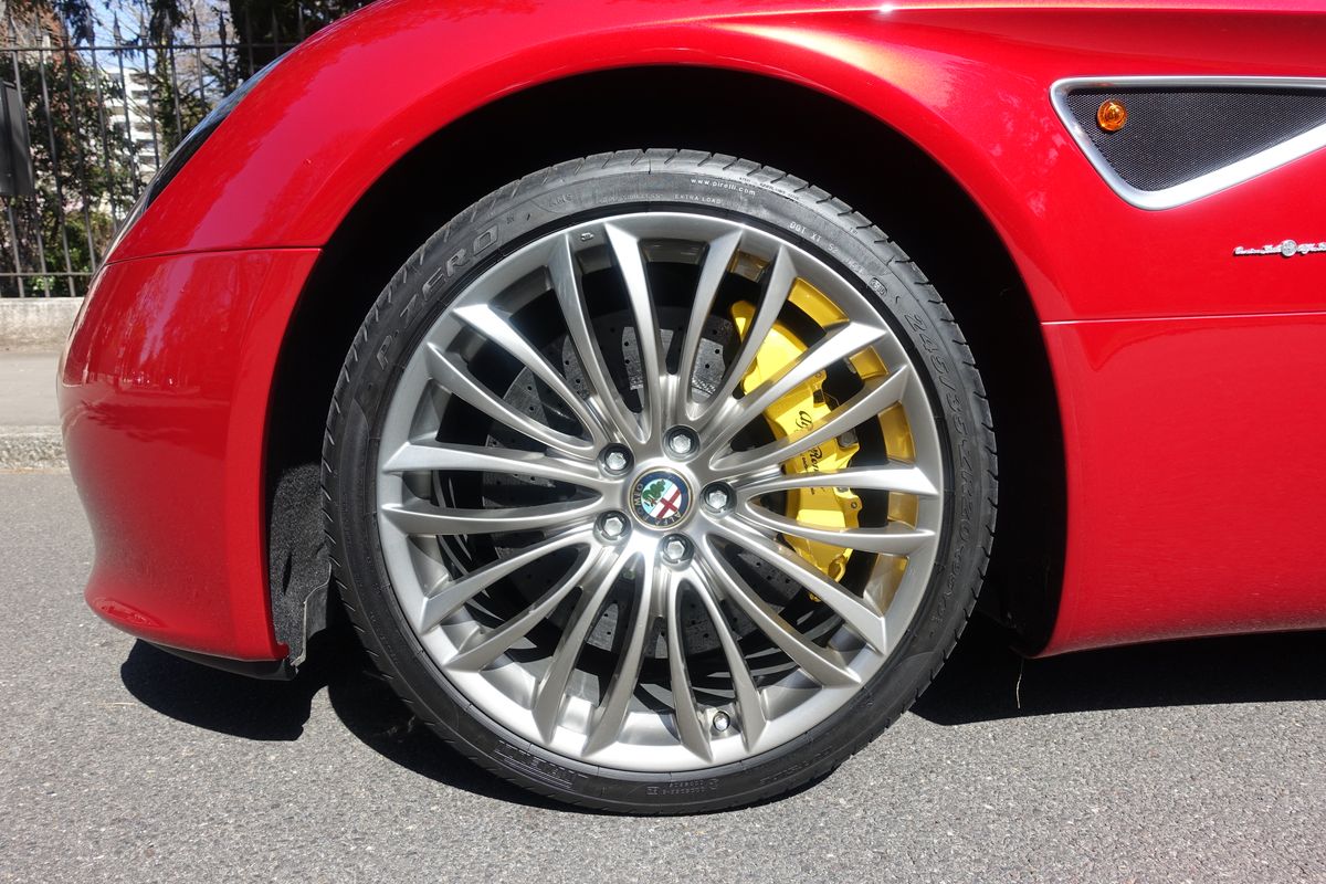 Alfa Romeo 8C Spider