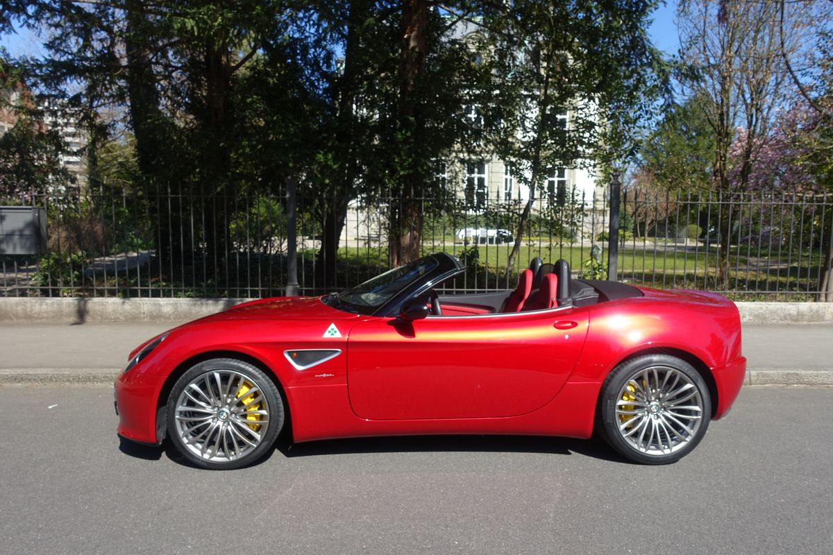 Alfa Romeo 8C Spider