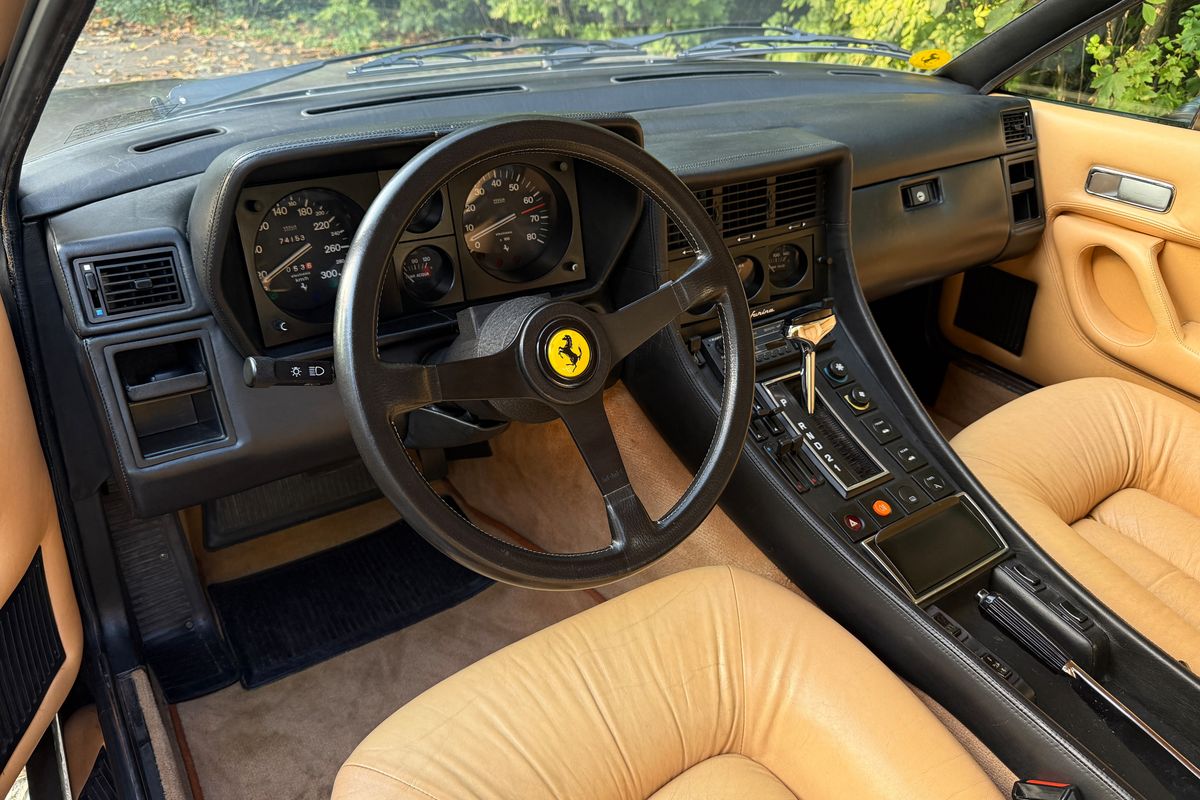 Ferrari 400i