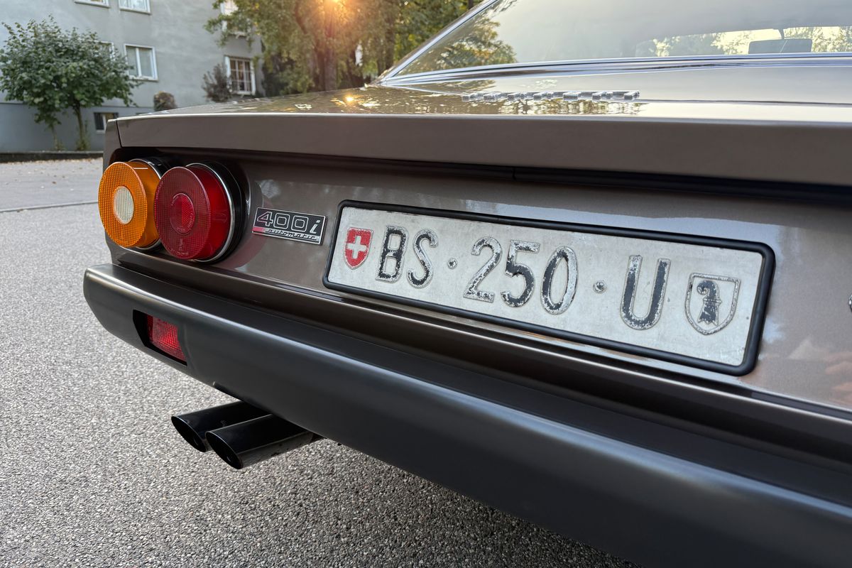 Ferrari 400i