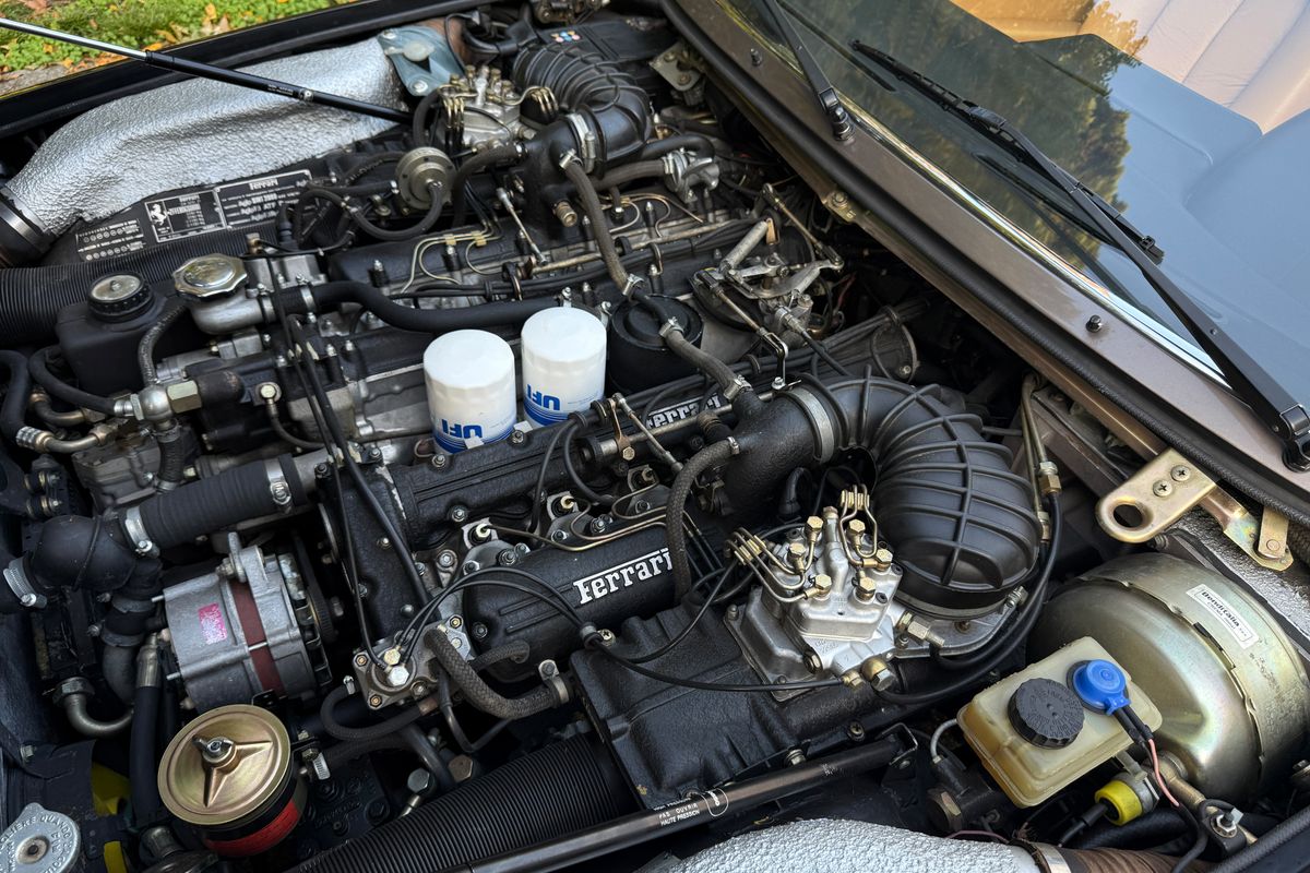 Ferrari 400i