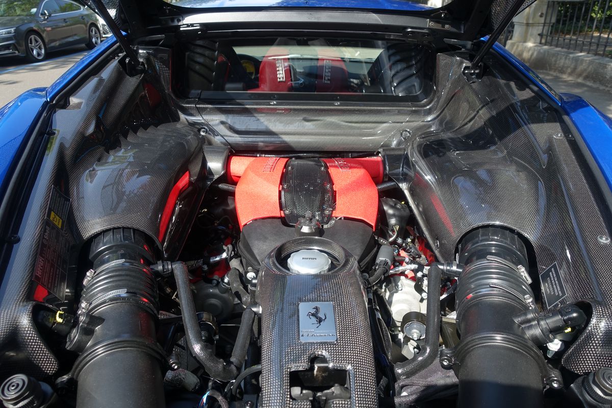 Ferrari F8 Tributo