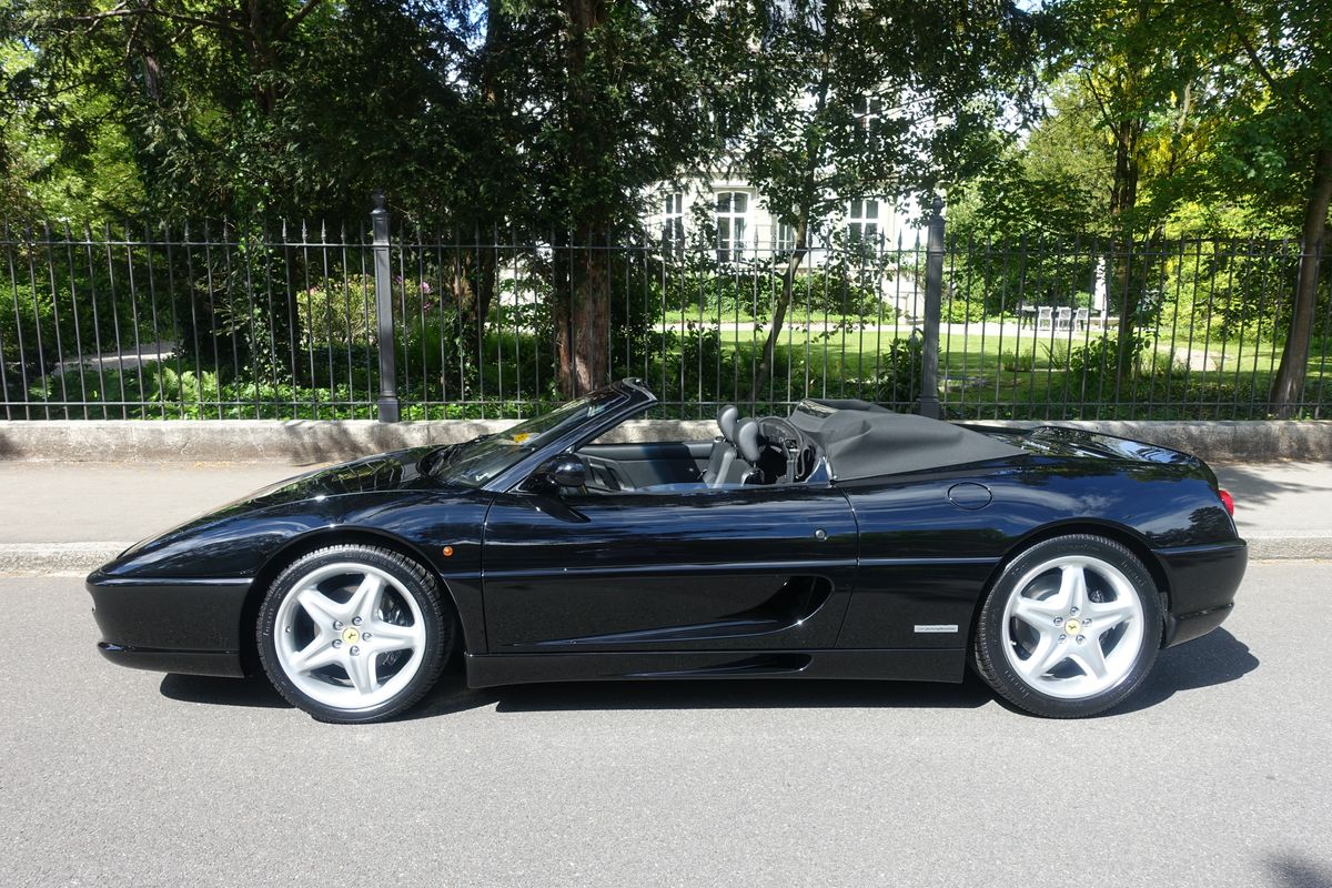 Ferrari F355 Spider