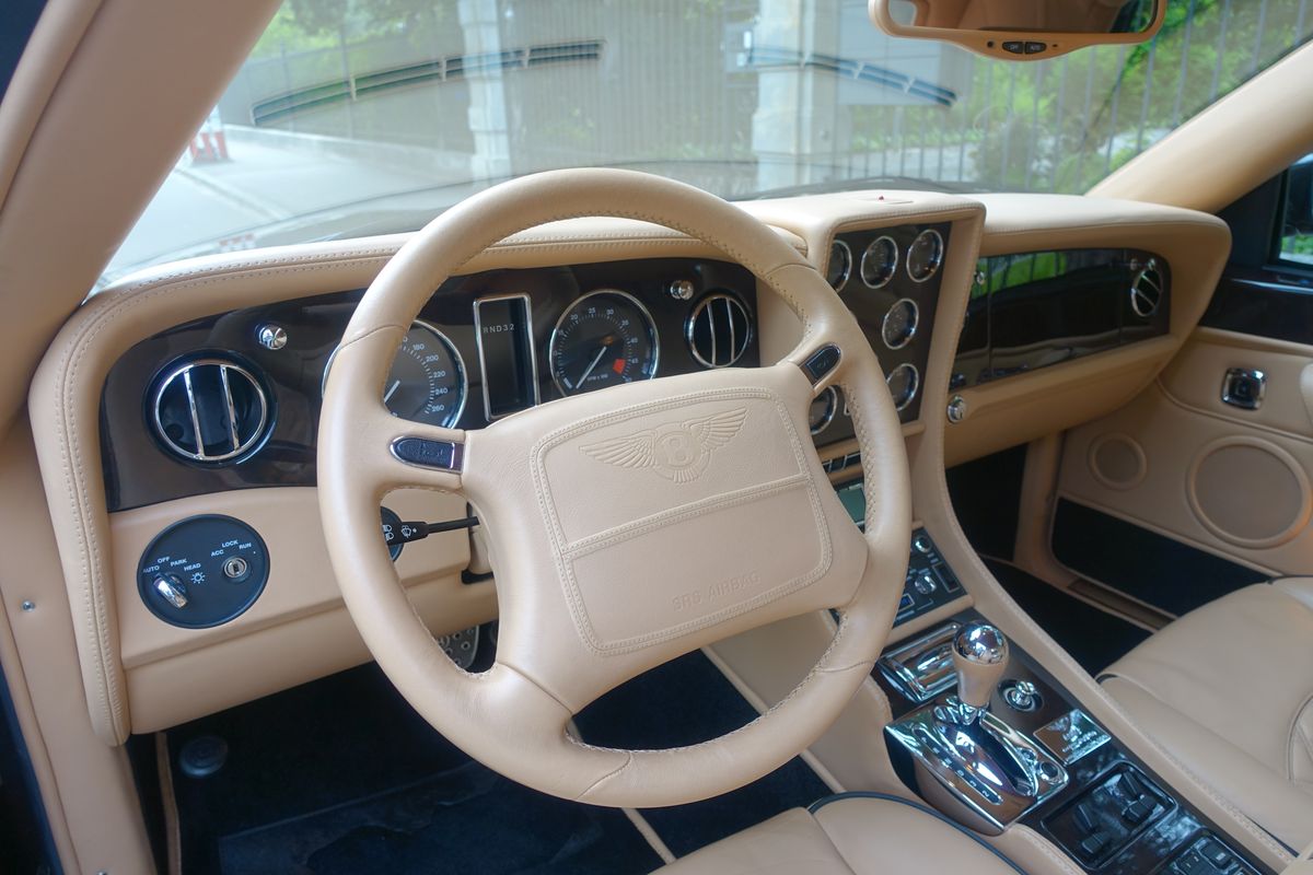 Bentley Azure Final Series