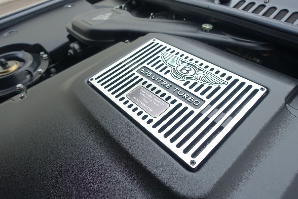 Bentley Azure Final Series
