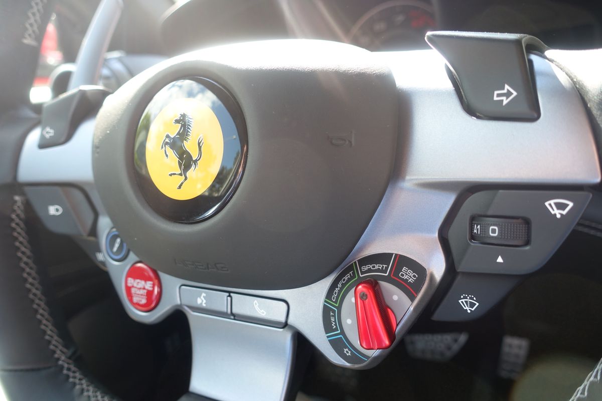 Ferrari GTC4 Lusso T