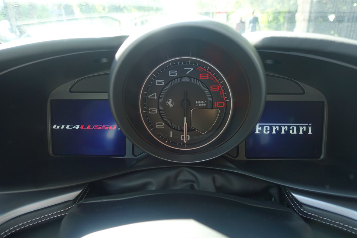 Ferrari GTC4 Lusso T