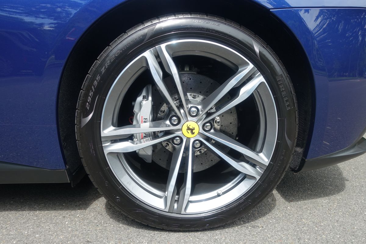 Ferrari GTC4 Lusso