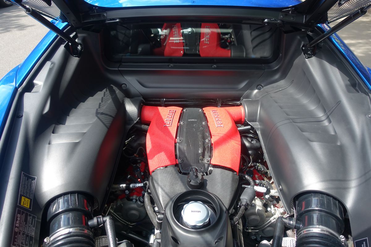 Ferrari F8 Tributo