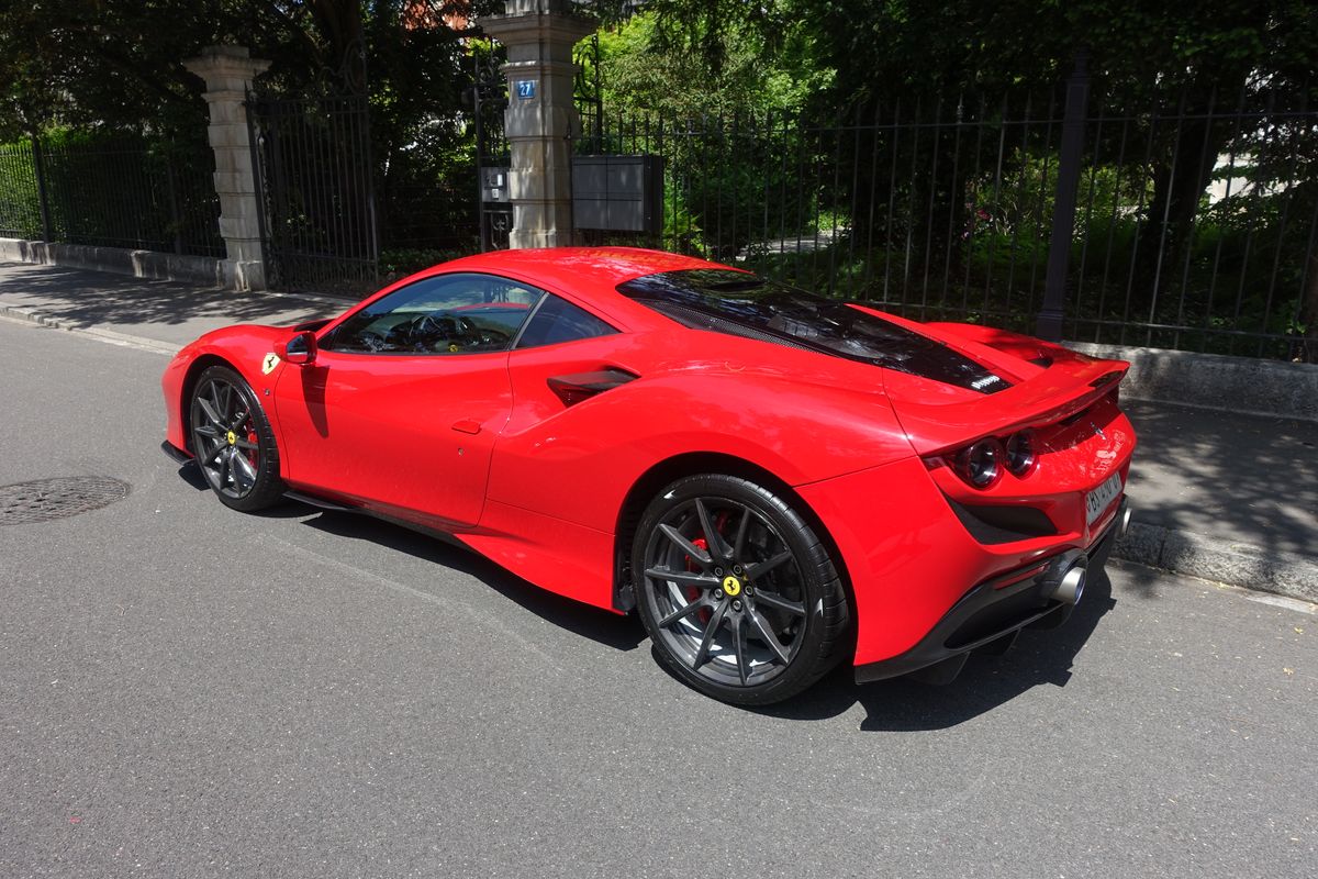 Ferrari F8 Tributo