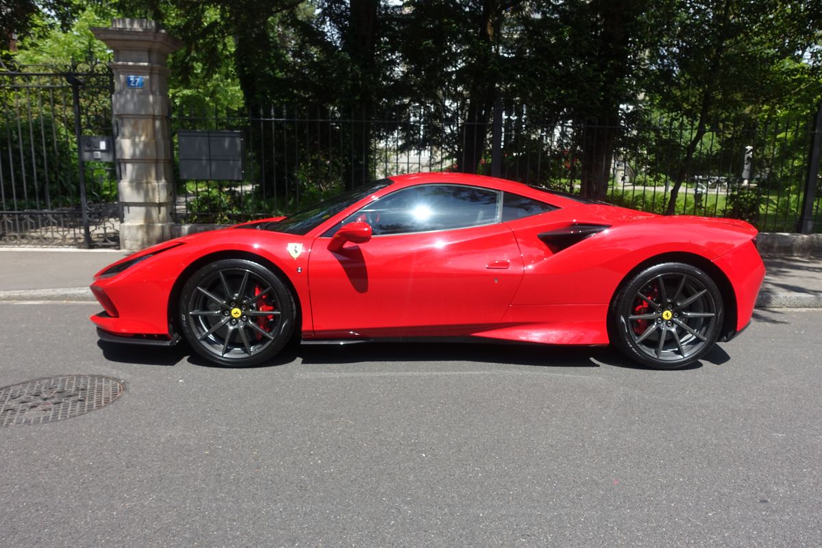 Ferrari F8 Tributo
