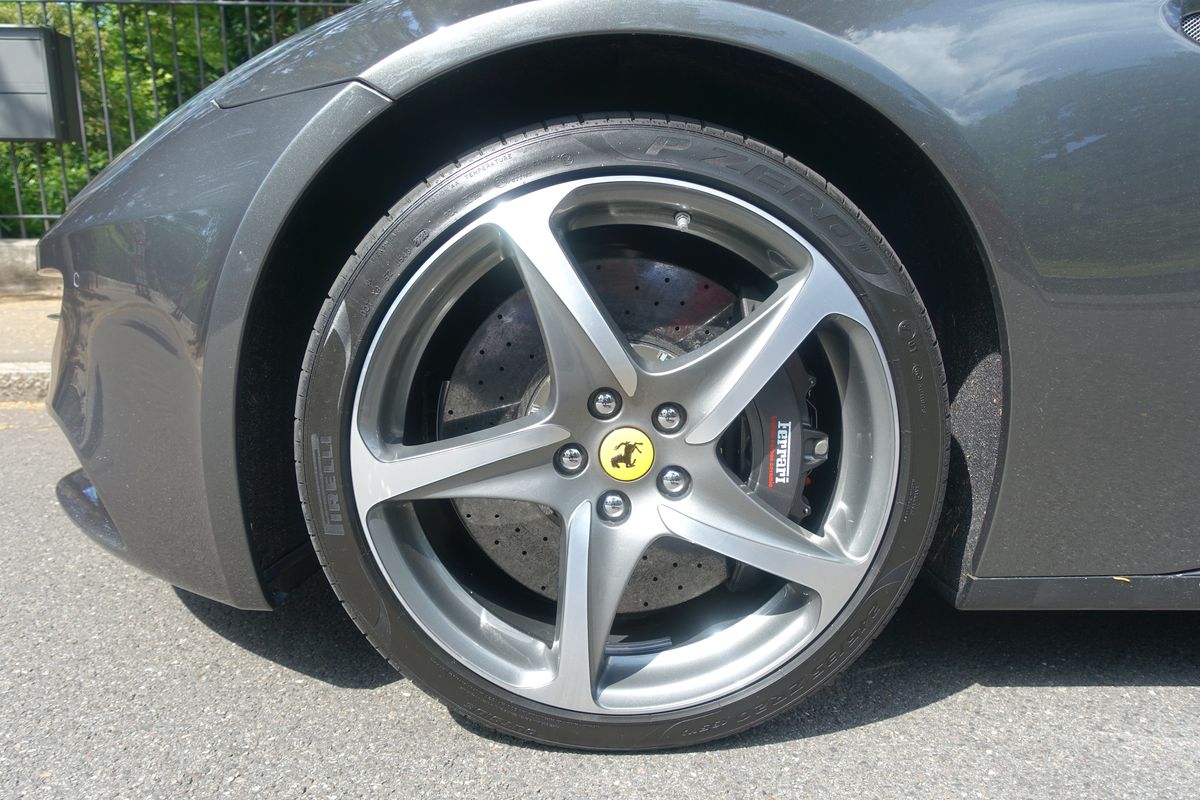 Ferrari FF